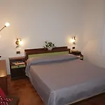 فيلة Continenti *